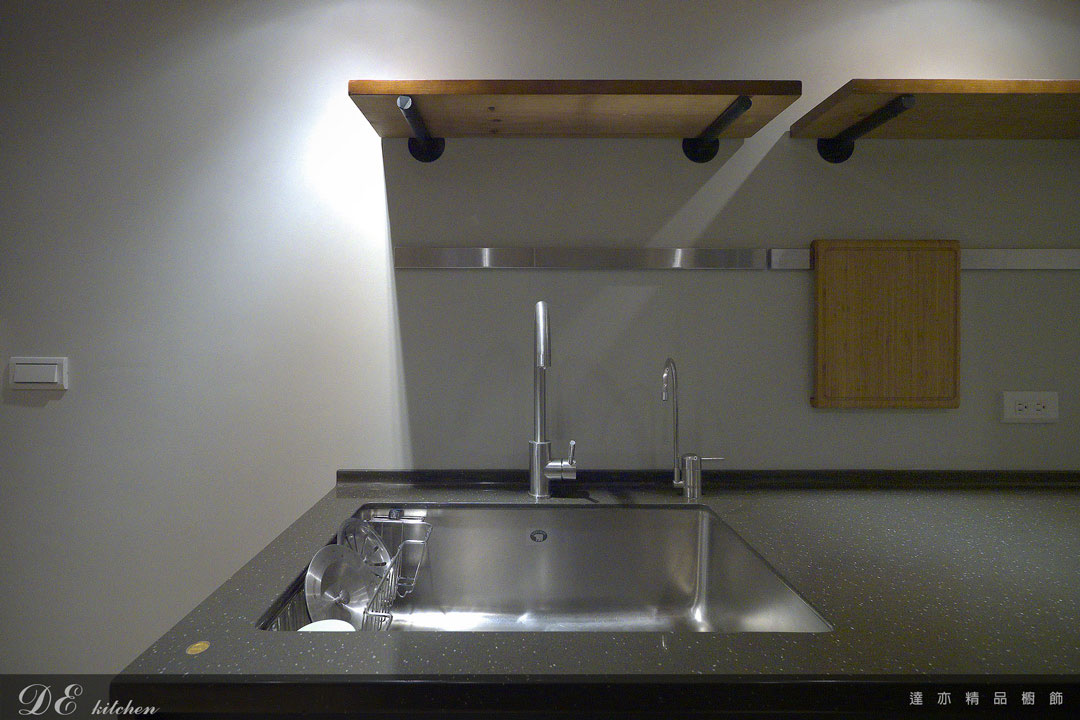 廚房配件｜CSK 不鏽鋼廚房立式龍頭｜Luckybear 歐式全四方單槽